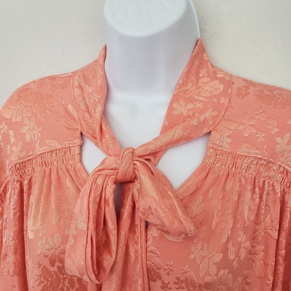 Free People NWOT Women's Small Peach Orange Long Sleeve Blouse Oversized Boho - Picture 4 of 9